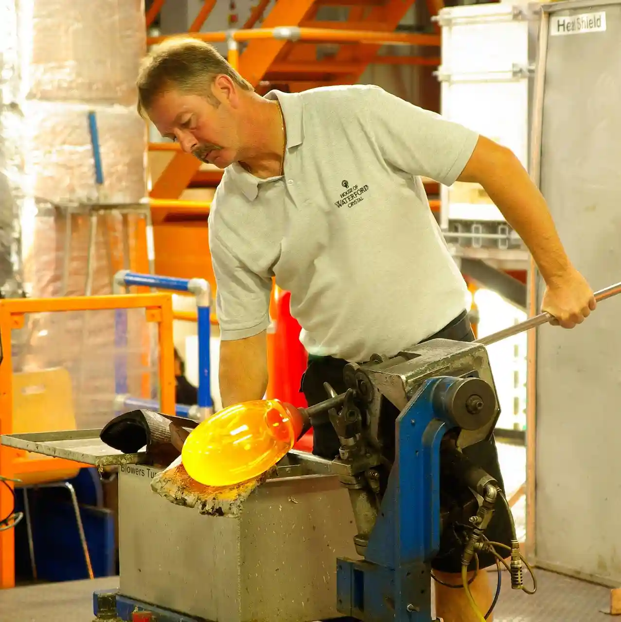 Entrepreneur planifiant la création de son entreprise en France